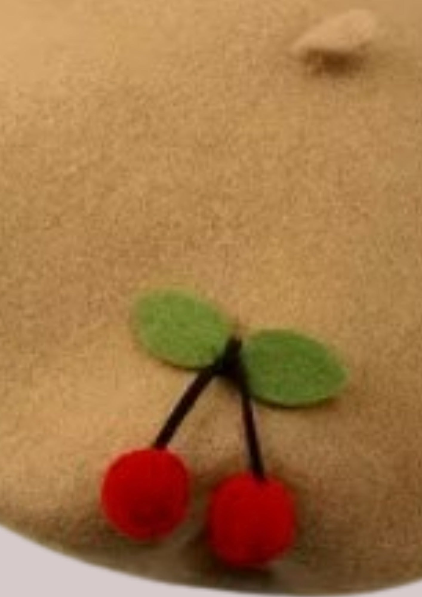 Berets Femme camel avec cerises | Cap-Chapeau