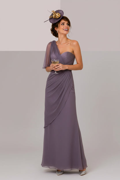 Robe longue de soirée mauve et son chapeau de mariage assorti, bibi cheveux violet impérial pour invitée de mariage chic | Cap-Chapeau