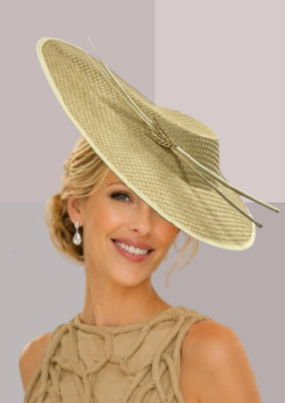 Capeline beige élégante à large bord pour cérémonie | Cap-Chapeau
