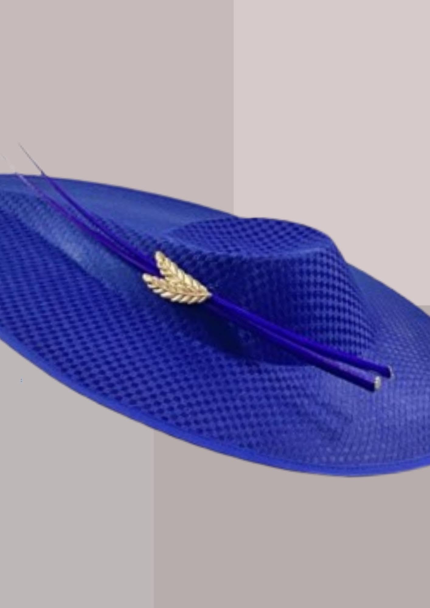 détail chapeau capeline bleu de cérémonie  | Cap-Chapeau