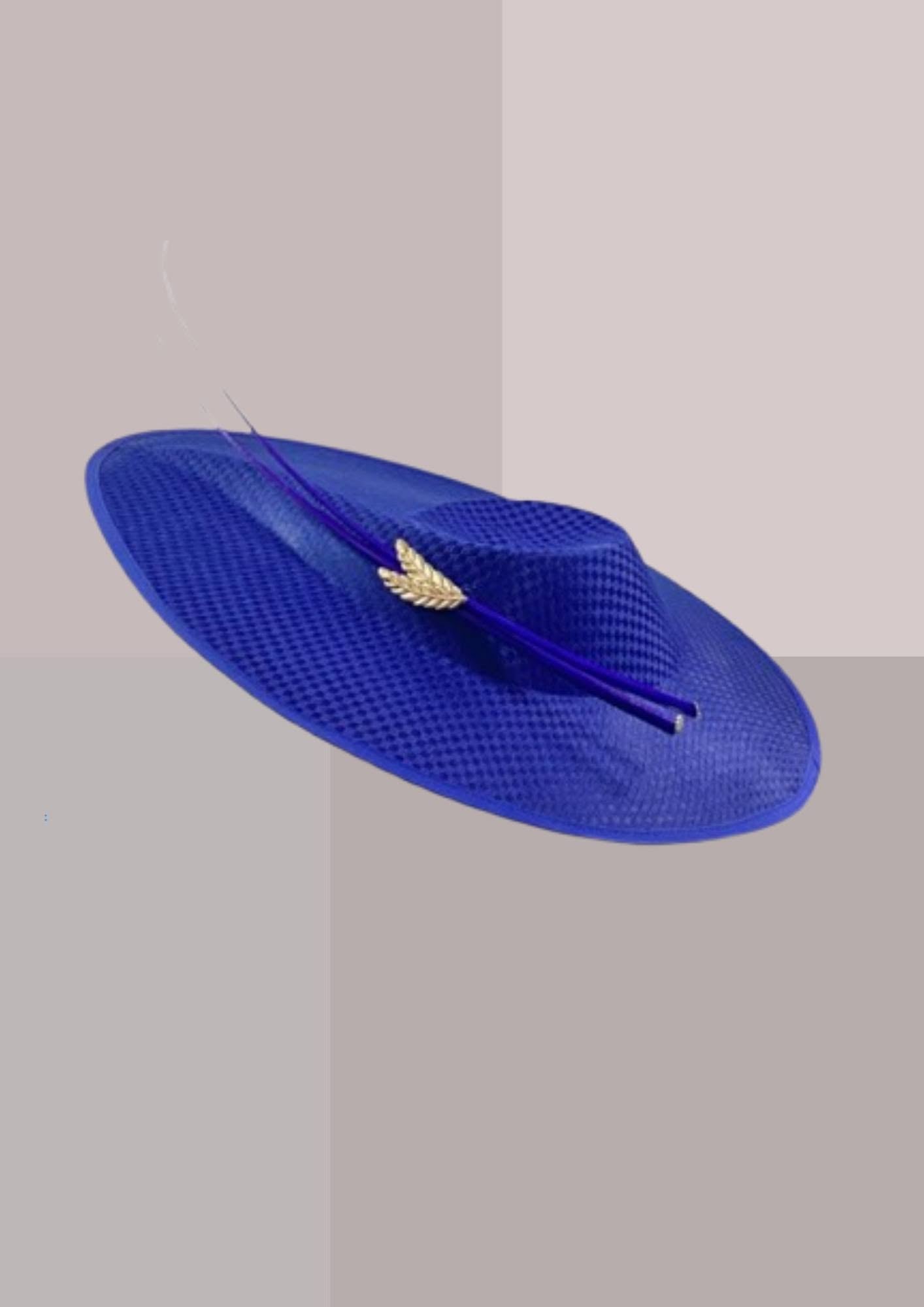 Grand chapeau bleu de cérémonie  | Cap-Chapeau