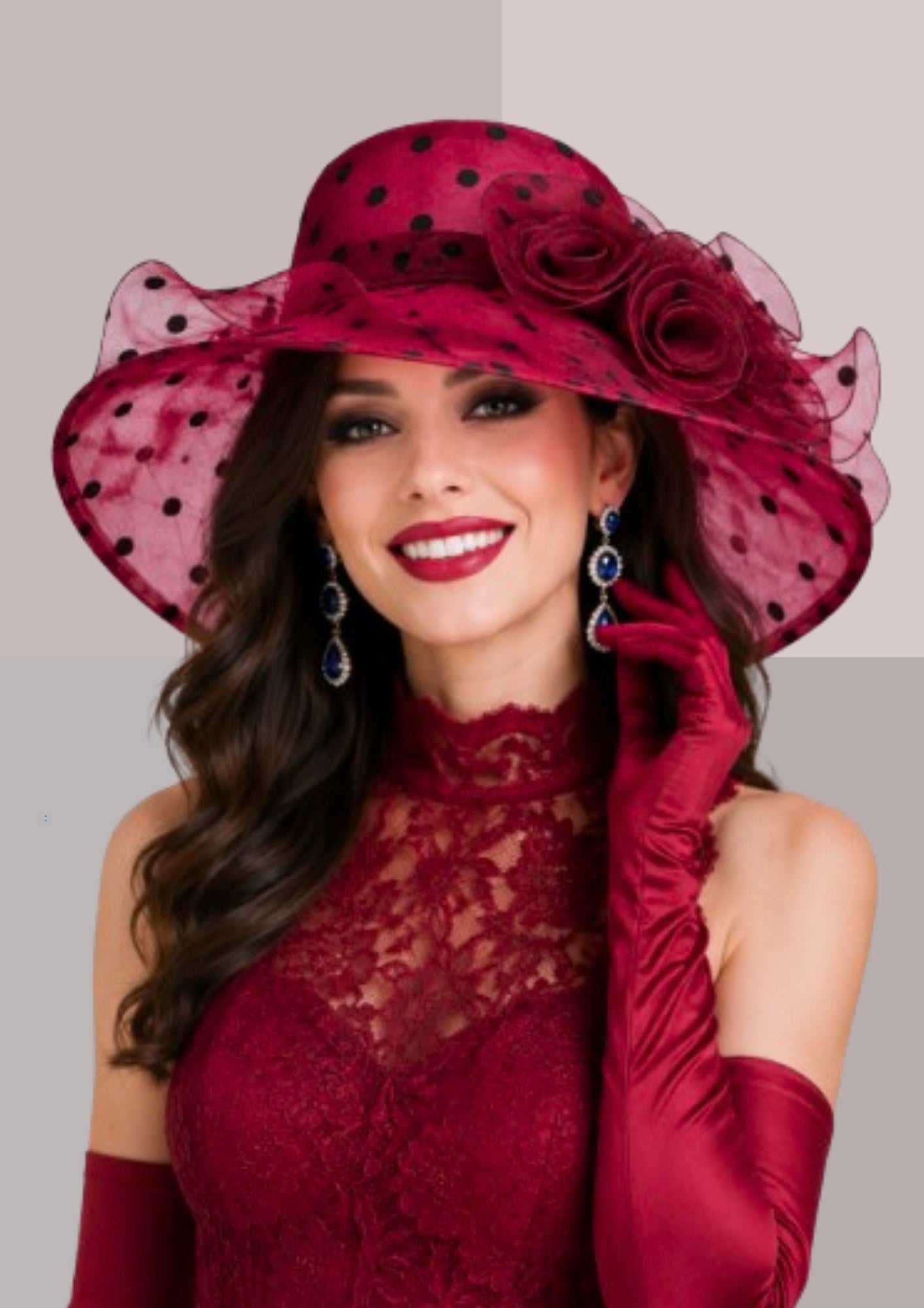 Femme portant capeline de ceremonie  rouge profond ainsi que robe assortie, gants longs, très sophistiquée | Cap-Chapeau