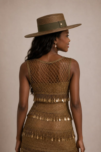 Vue de dos du chapeau andalou femme vert militaire mettant en valeur ses larges bords et son ruban raffiné | Cap-Chapeau
