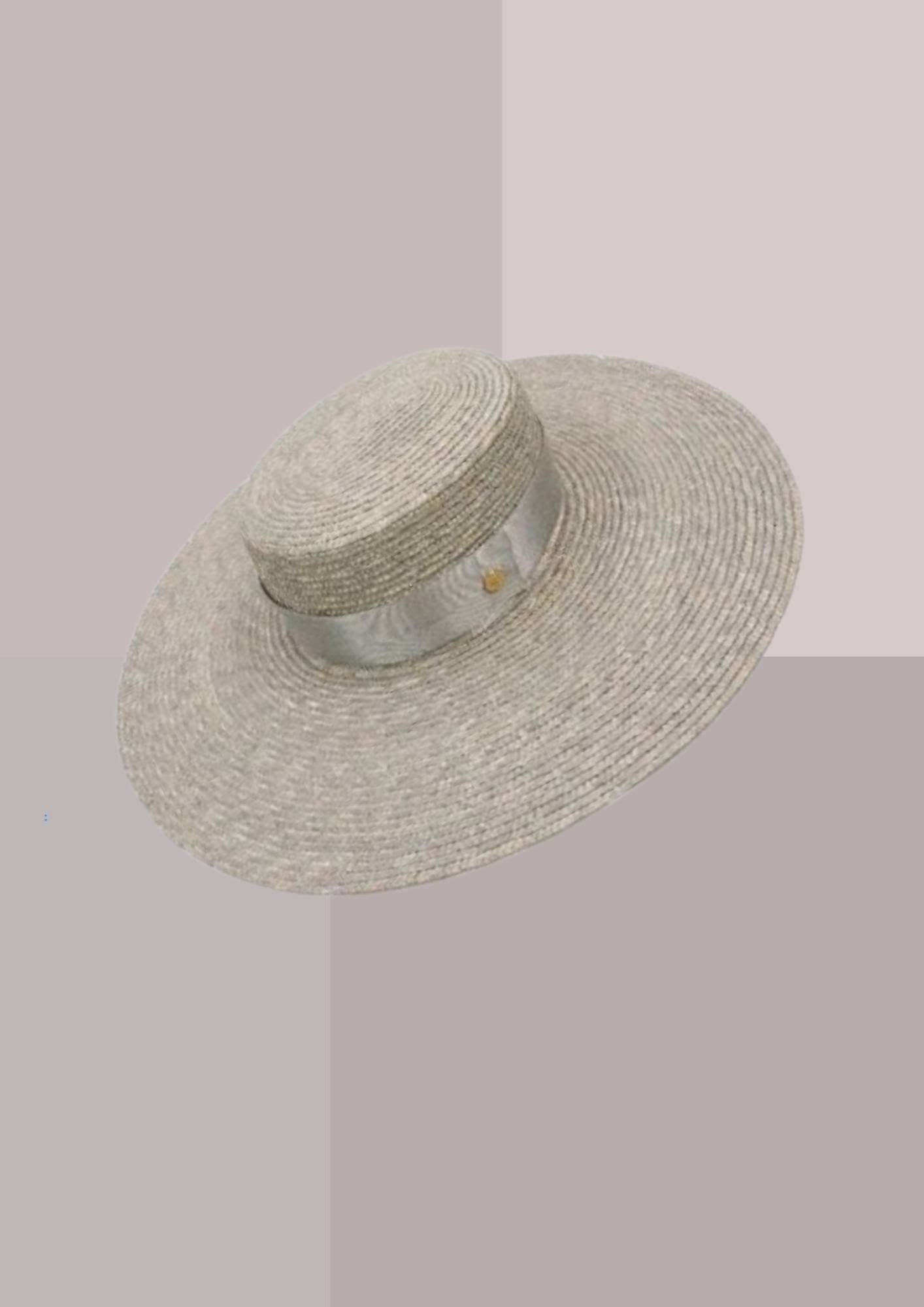 Chapeau andalou femme gris perle présenté seul en vue plongeante | Cap-Chapeau
