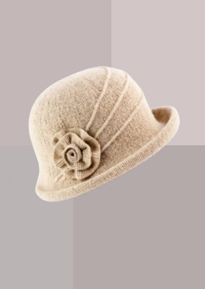 Chapeau cloche femme beige présenté seul, chapeau pour femme en maille ventre de biche | Cap-Chapeau